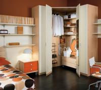 Кутова шафа – практичний та гарний гардероб для вашої спальні